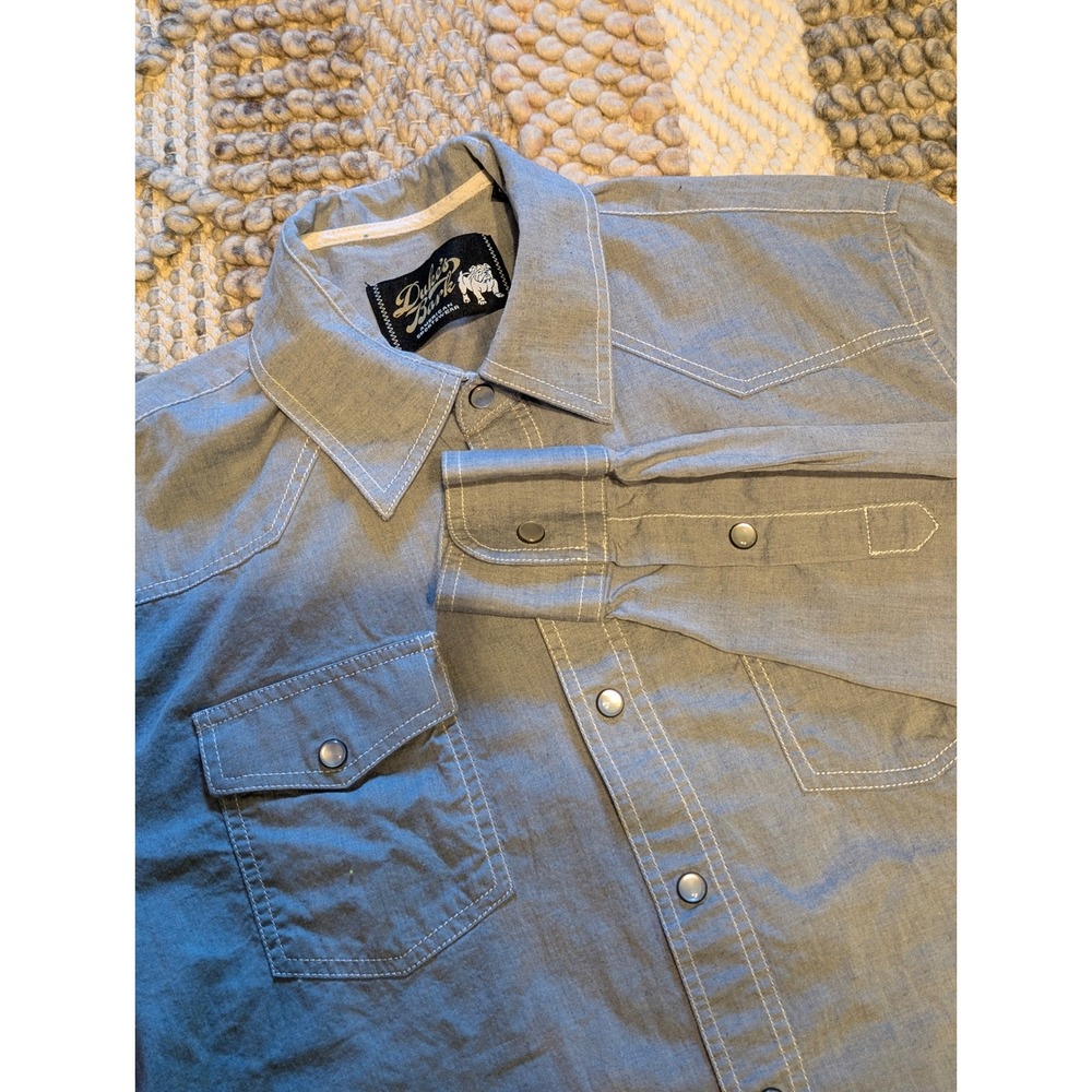VTG Dukes Bark Mens Western Pearl Snap Shirt Blue Chambray Long Sleeve M